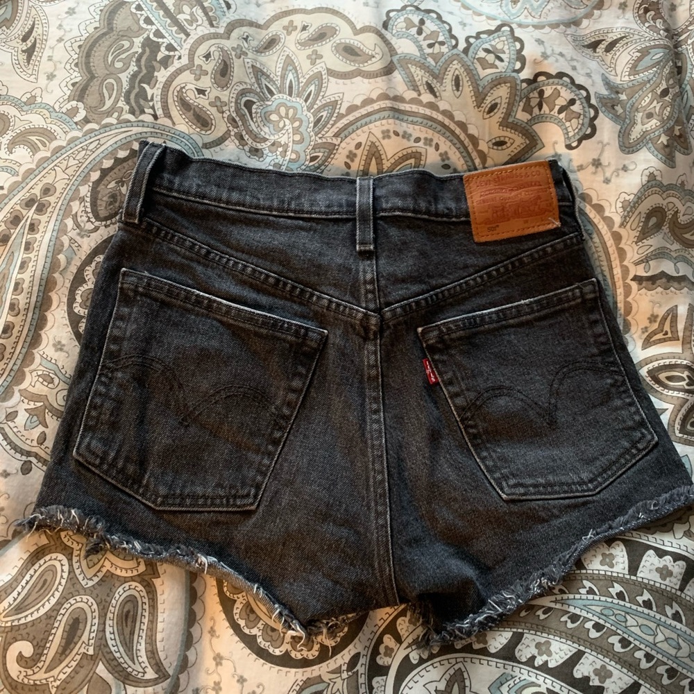 Levi’s 501 High Rise Shorts Size 25